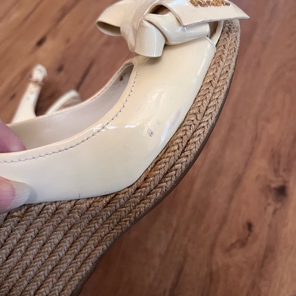 Prada patent leather wedges with bow detail, size 7.5 - Picture 10 of 14